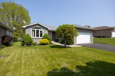 Detached in Cramahe