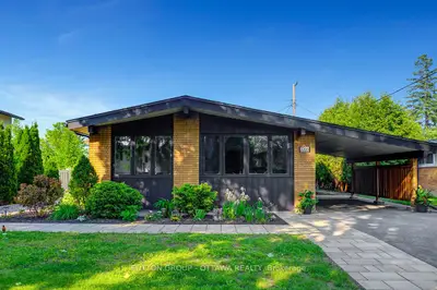 Detached in Elmvale Acres and Area