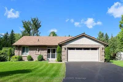 Detached in Trent Lakes