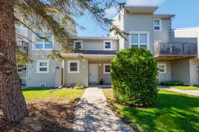 Condo Townhouse in Blue Mountains
