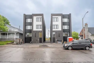 Multiplex in Vanier and Kingsview Park
