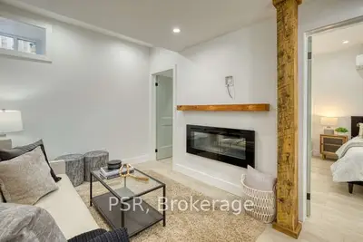Triplex in Waterloo