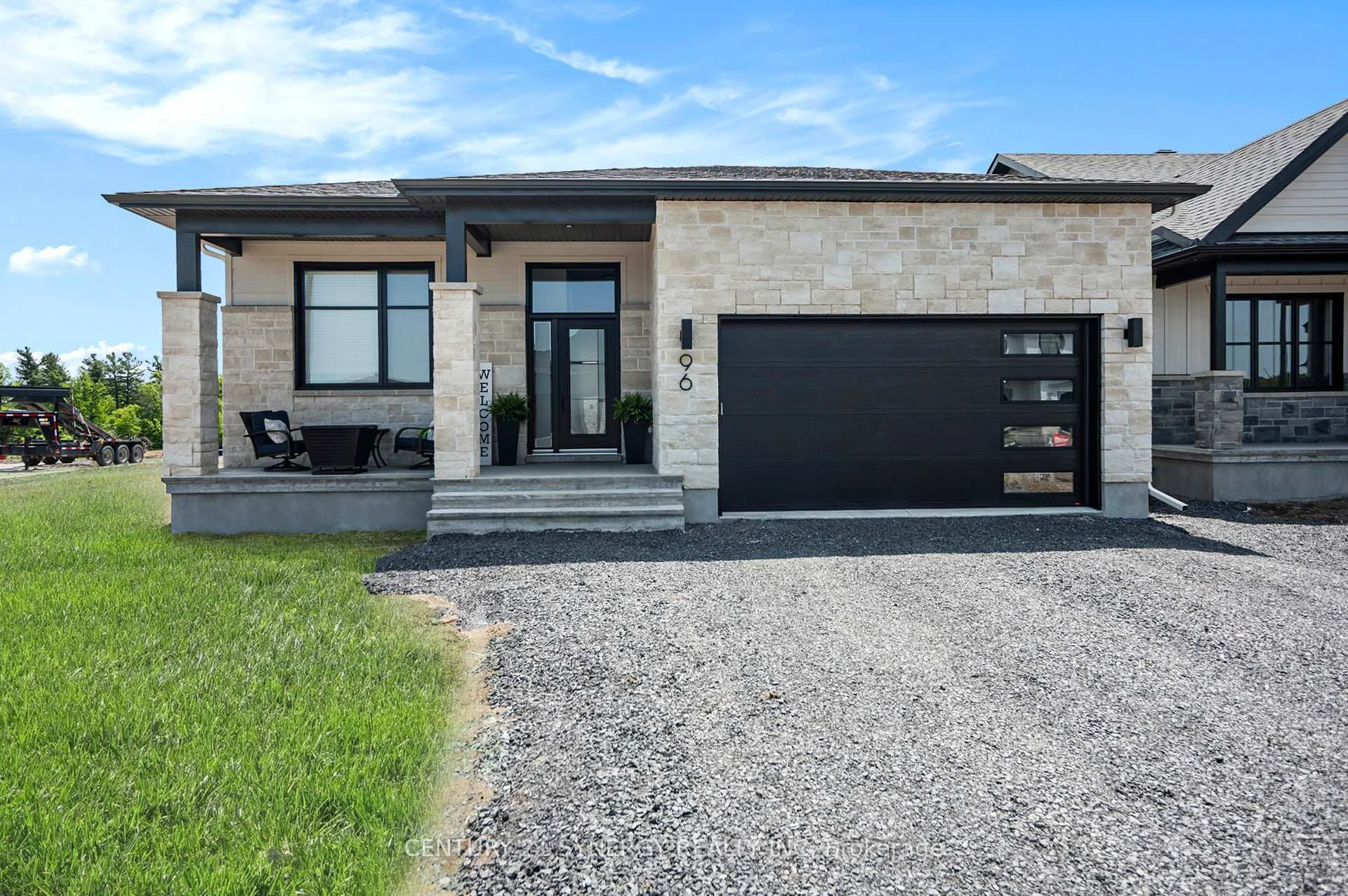 96 Helen Street B, North Stormont, ON K0A 1R0
