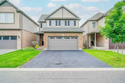 Detached Condo in Niagara Falls