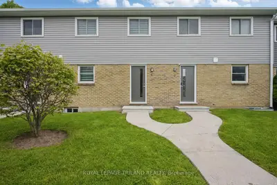 Condo Townhouse in London East