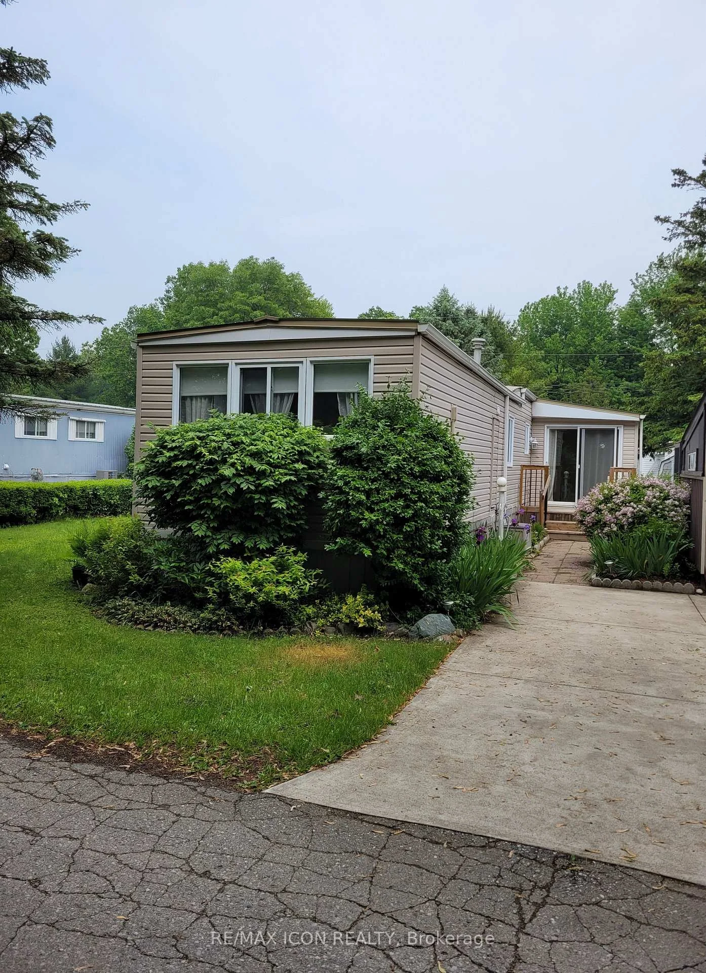 9839 Lakeshore Road 17, Lambton Shores, ON N0M 1T0
