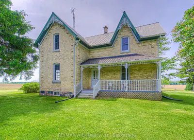Detached in West Perth