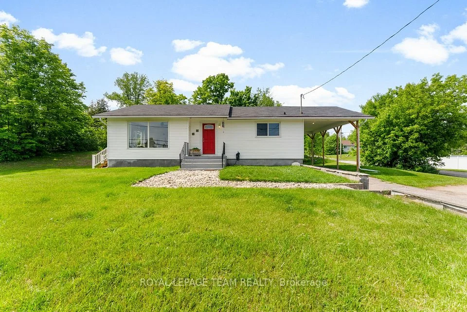4872 Calabogie Road, Greater Madawaska, ON K0J 1H0