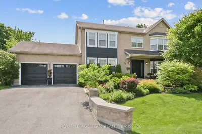 Detached in Stittsville - Munster - Richmond