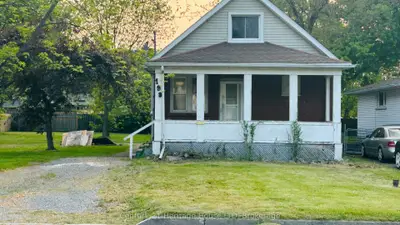 Detached in Fort Erie