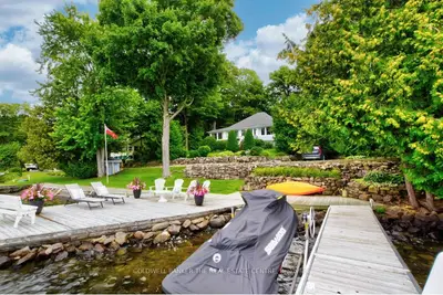 Detached in Kawartha Lakes