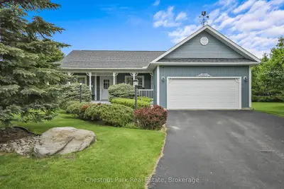 Detached in Bracebridge