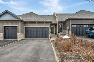 Att/Row/Townhouse in Prince Edward County