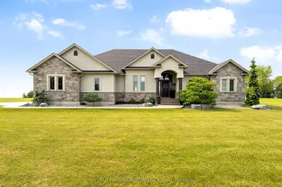 Detached in Chatham-Kent