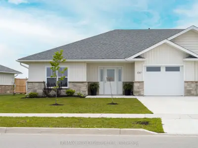 Att/Row/Townhouse in Saugeen Shores