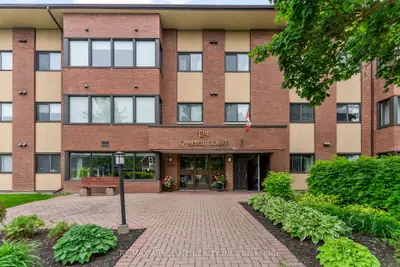 Condo Apartment in Arnprior
