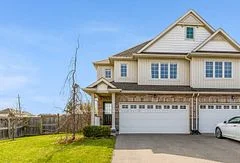 Att/Row/Townhouse in Welland