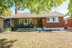44 Golden Boulevard, Welland, On L3b 1h4