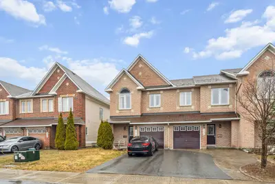 Att/Row/Townhouse in Orleans - Cumberland and Area