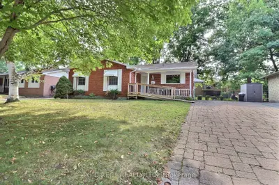 Detached in London South