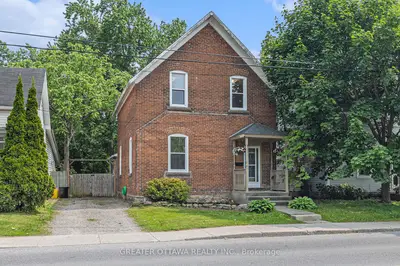 Detached in Carleton Place