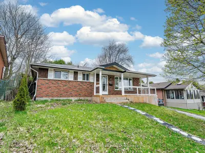 Detached in Woodstock