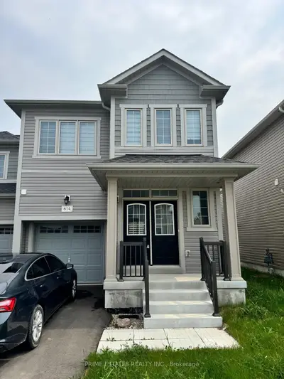 Att/Row/Townhouse in Shelburne