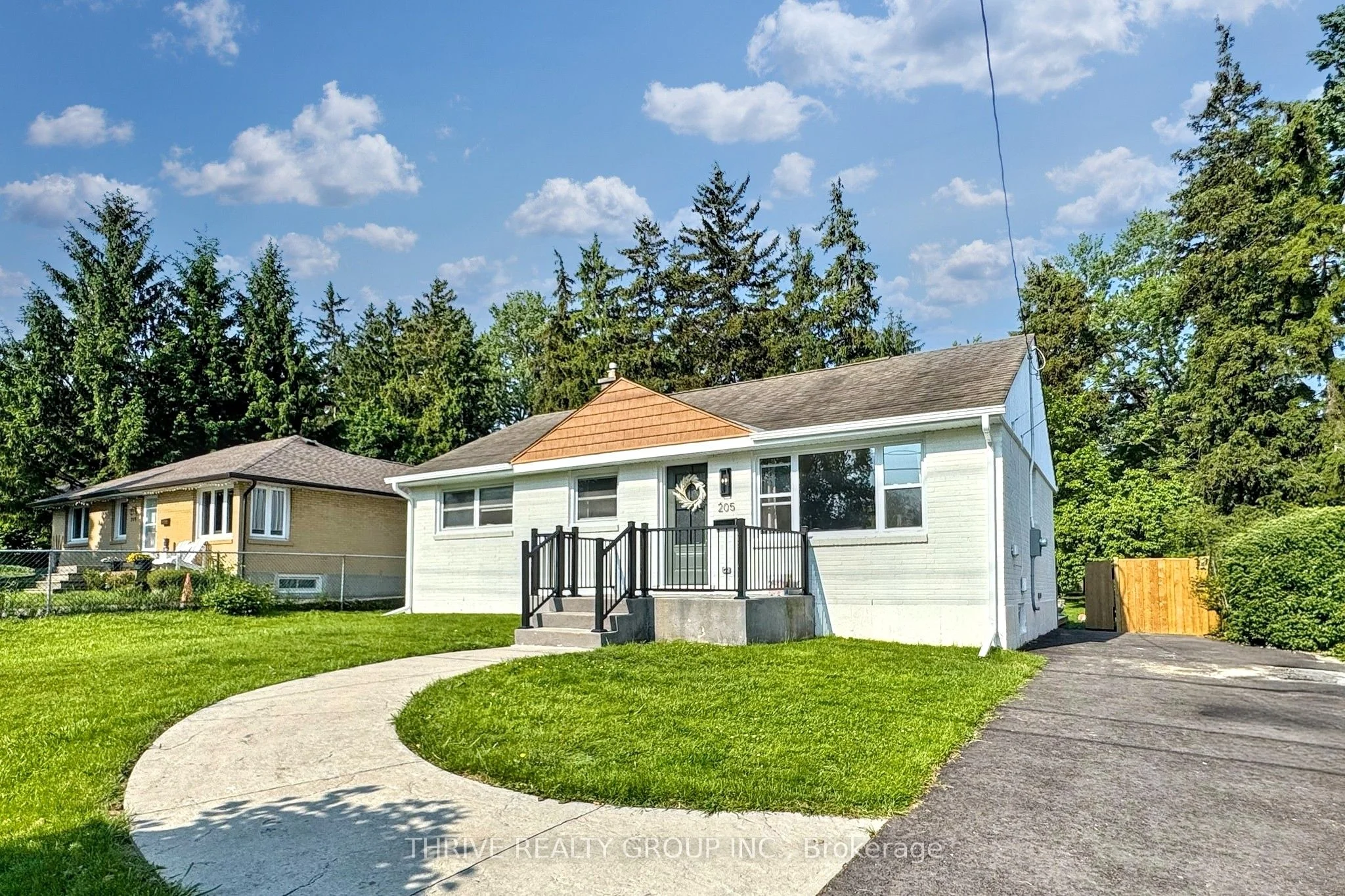 205 Trowbridge Avenue Upper, London South, ON N6J 3M2