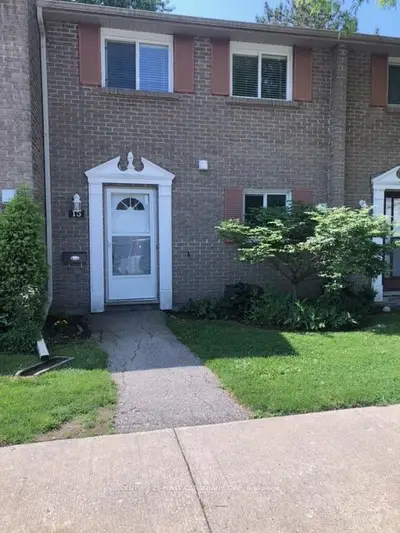 Condo Townhouse in London South