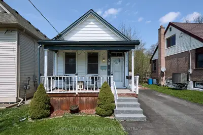 50 Langarth Street W, London South, On N6j 1p2