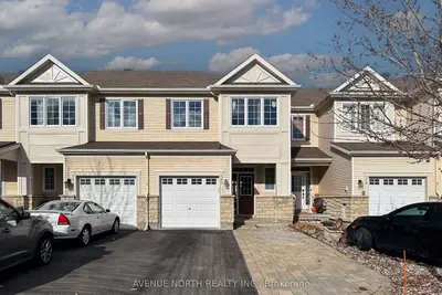 Att/Row/Townhouse in Barrhaven