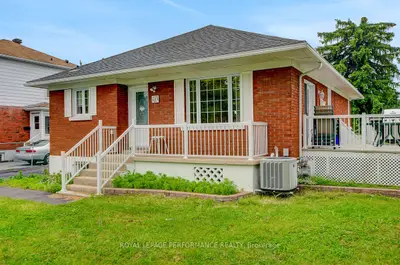 Detached in Overbrook - Castleheights and Area