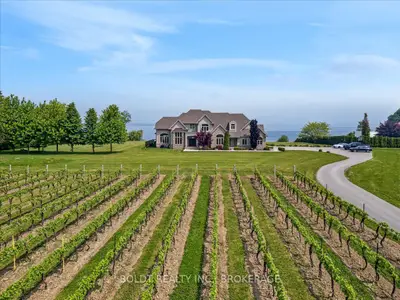Detached in Niagara-on-the-Lake