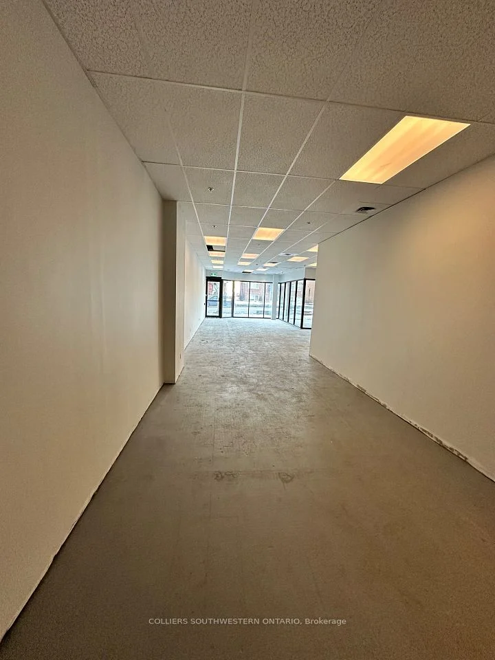 205 Oxford Street E 107-109, London East, ON N6A 5G6