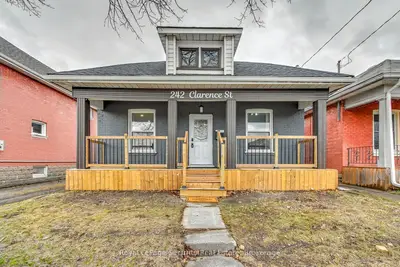 Detached in Brantford