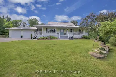 Detached in Mississippi Mills
