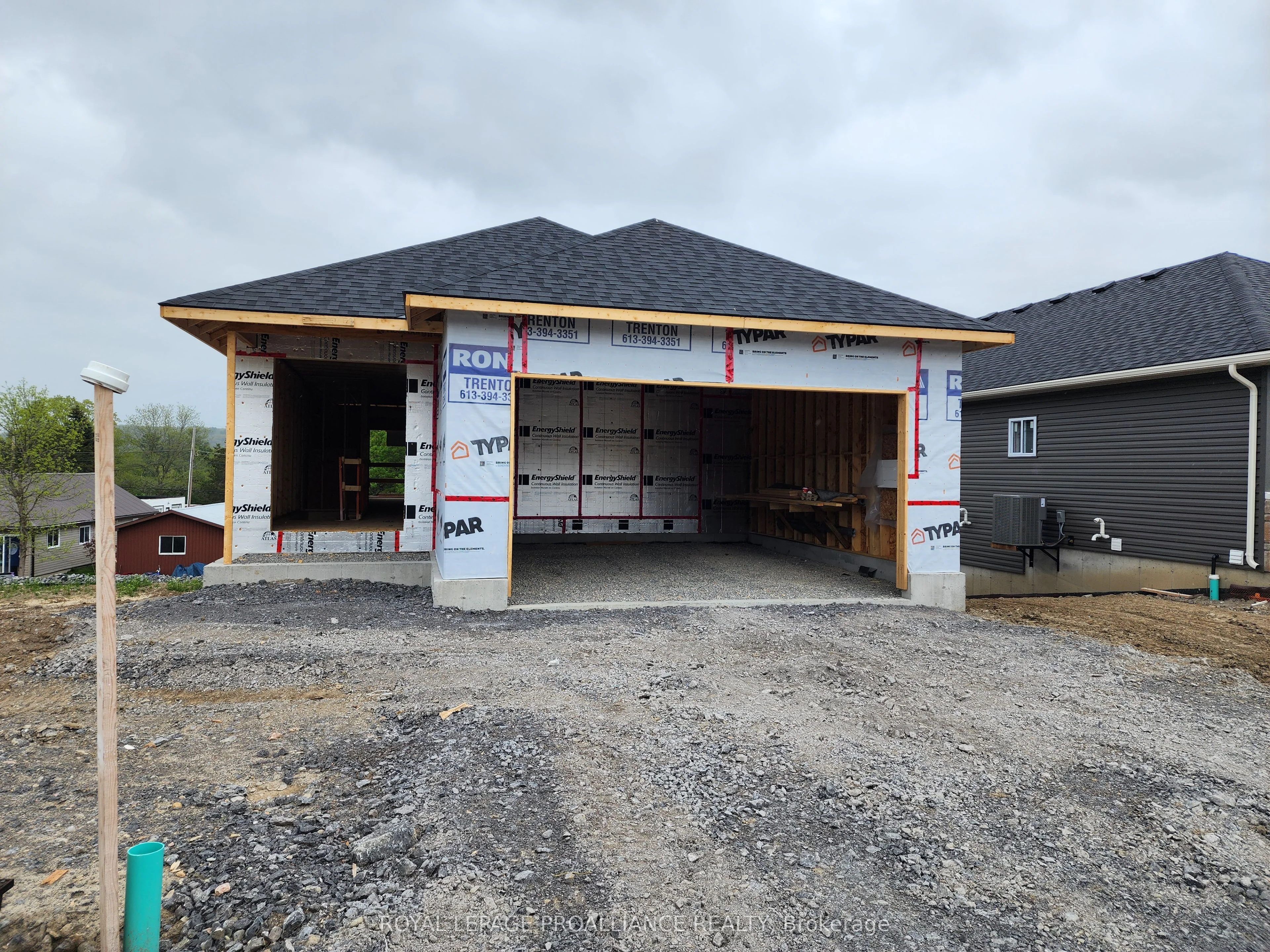 19 Cedarwood Street, Quinte West, ON K0K 2C0