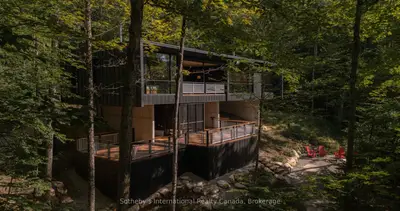 Detached in Algonquin Highlands