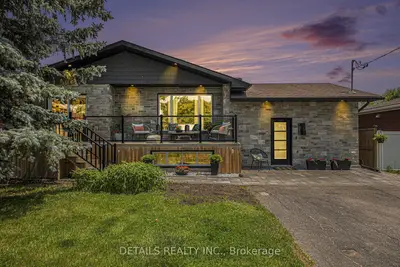 Detached in Cyrville - Carson Grove - Pineview