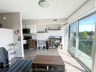 Condo Apartment in Waterloo