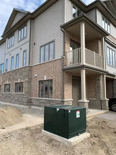 Att/Row/Townhouse in Brantford