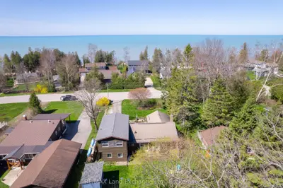 Detached in Huron-Kinloss