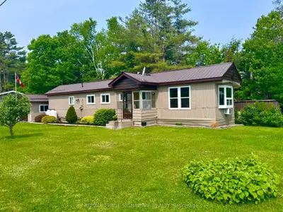 Detached in Minden Hills