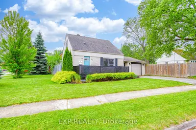 Detached in Thorold