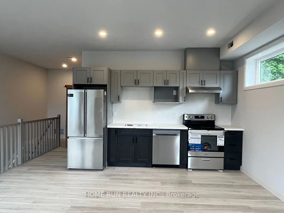 89 QUEEN MARY Street A, Overbrook - Castleheights and Area, ON K2K 1X6