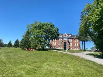 Multiplex in Selwyn