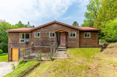 Detached in West Grey