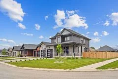 2 Statham Street, Strathroy-Caradoc, ON N7G 0H2