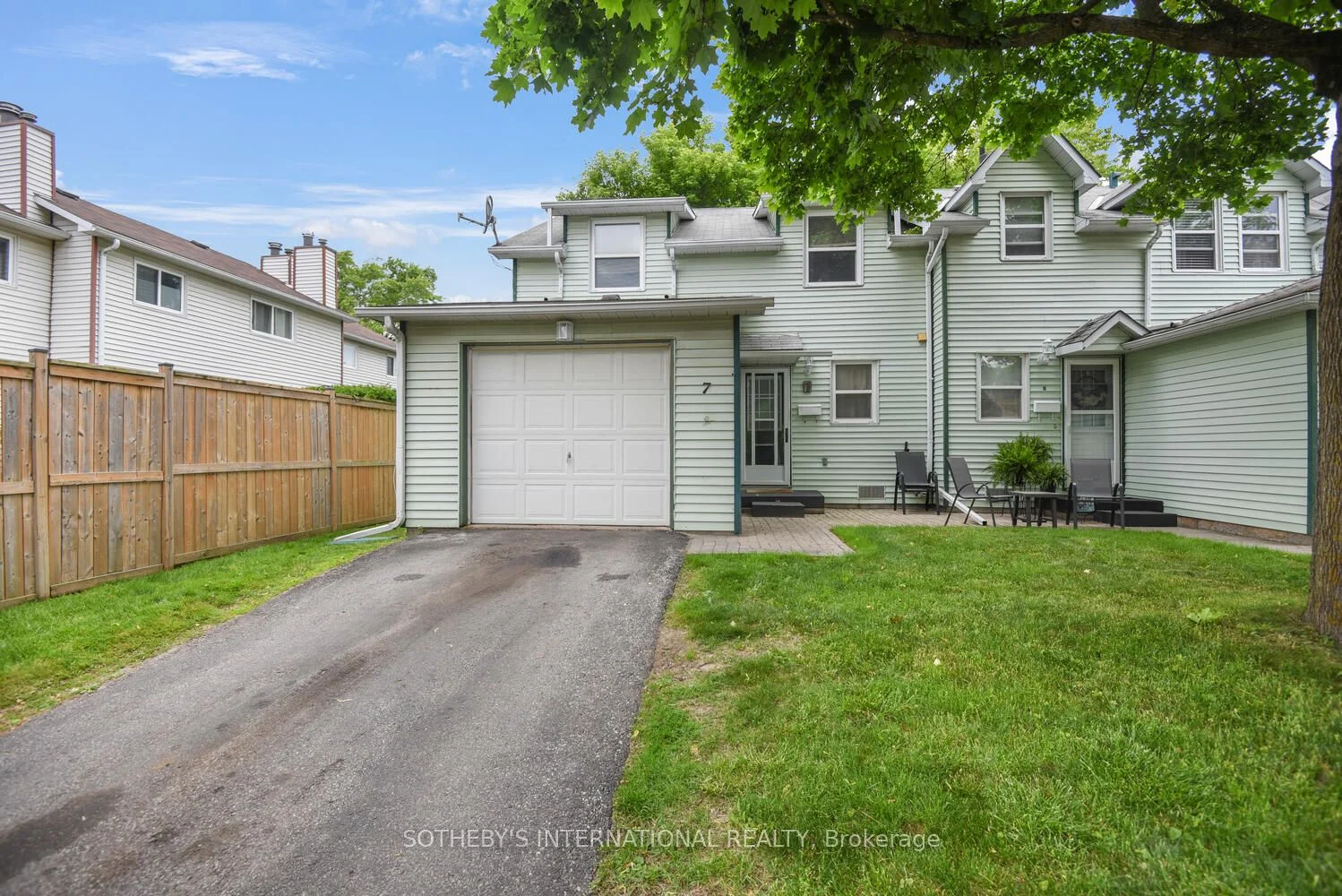 27 Aldershot Avenue 7, Brockville, ON K6V 2P7