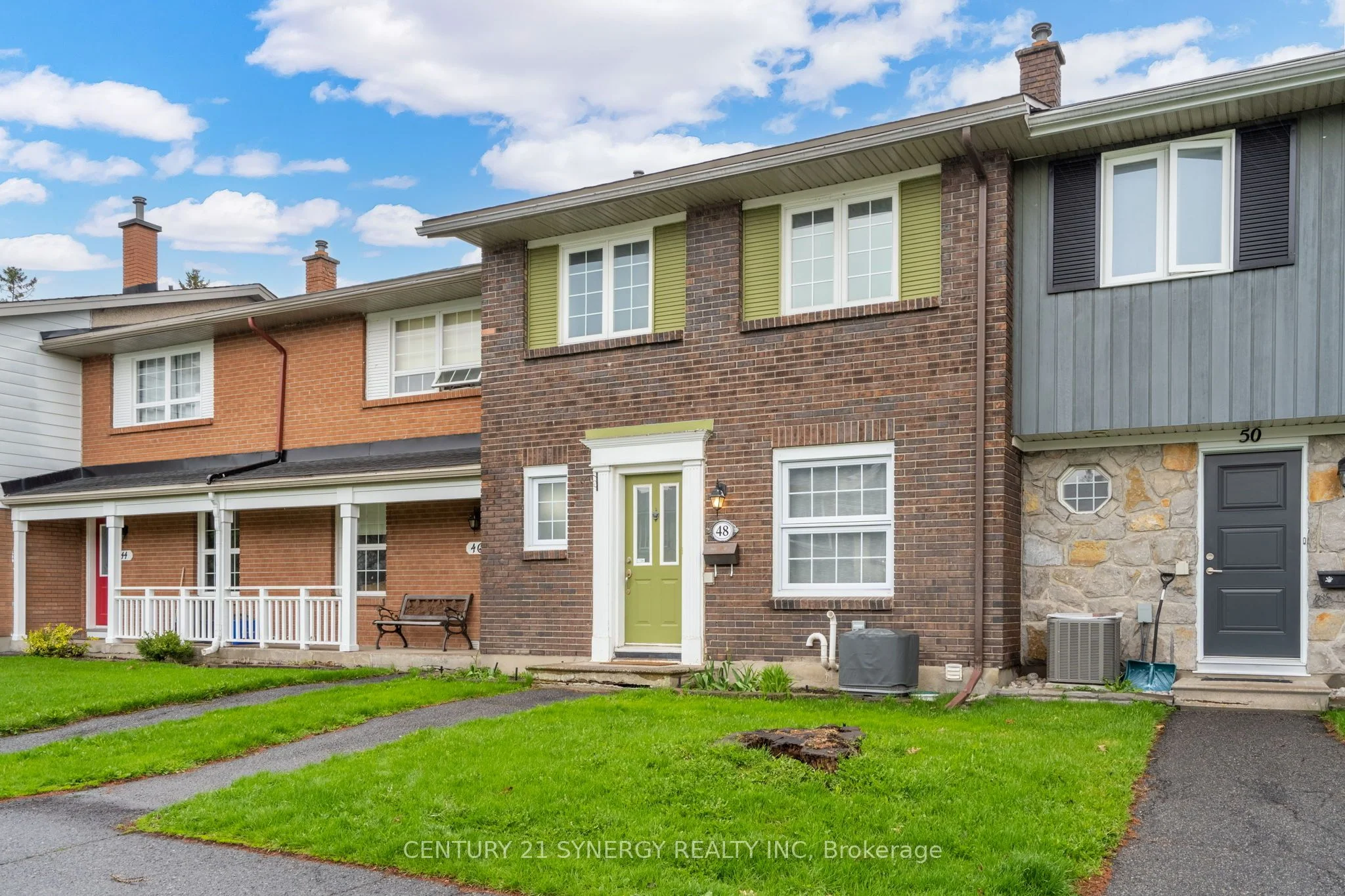 48 MONTEREY Drive, South of Baseline to Knoxdale, ON K2H 7A7